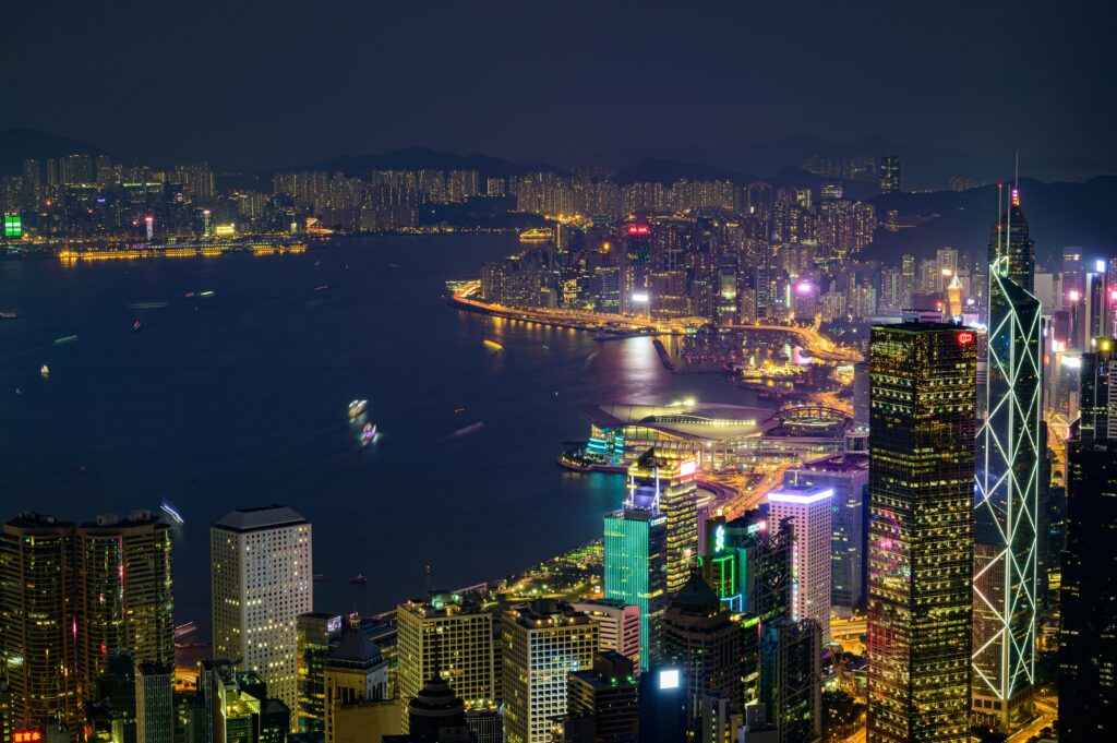 Night Photography Tips for Travelers: Capturing Cities After Dark
