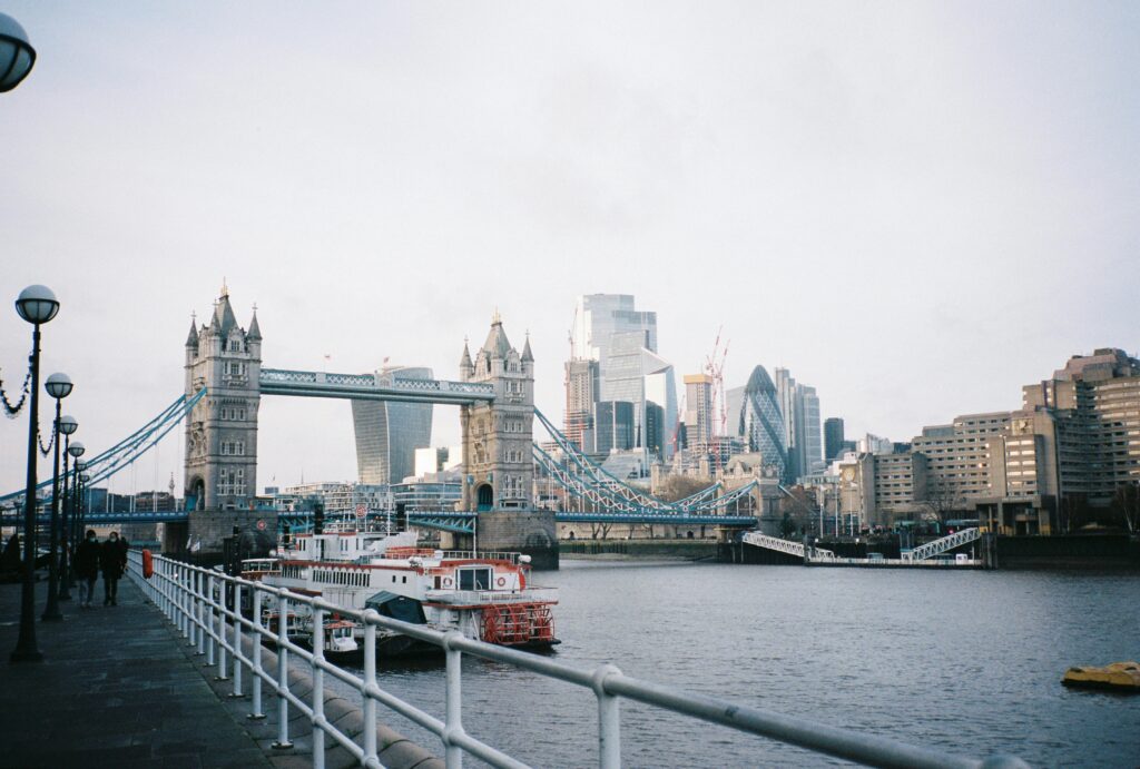 Iconic Landmarks Reimagined: Unique Ways to Experience Famous Sights